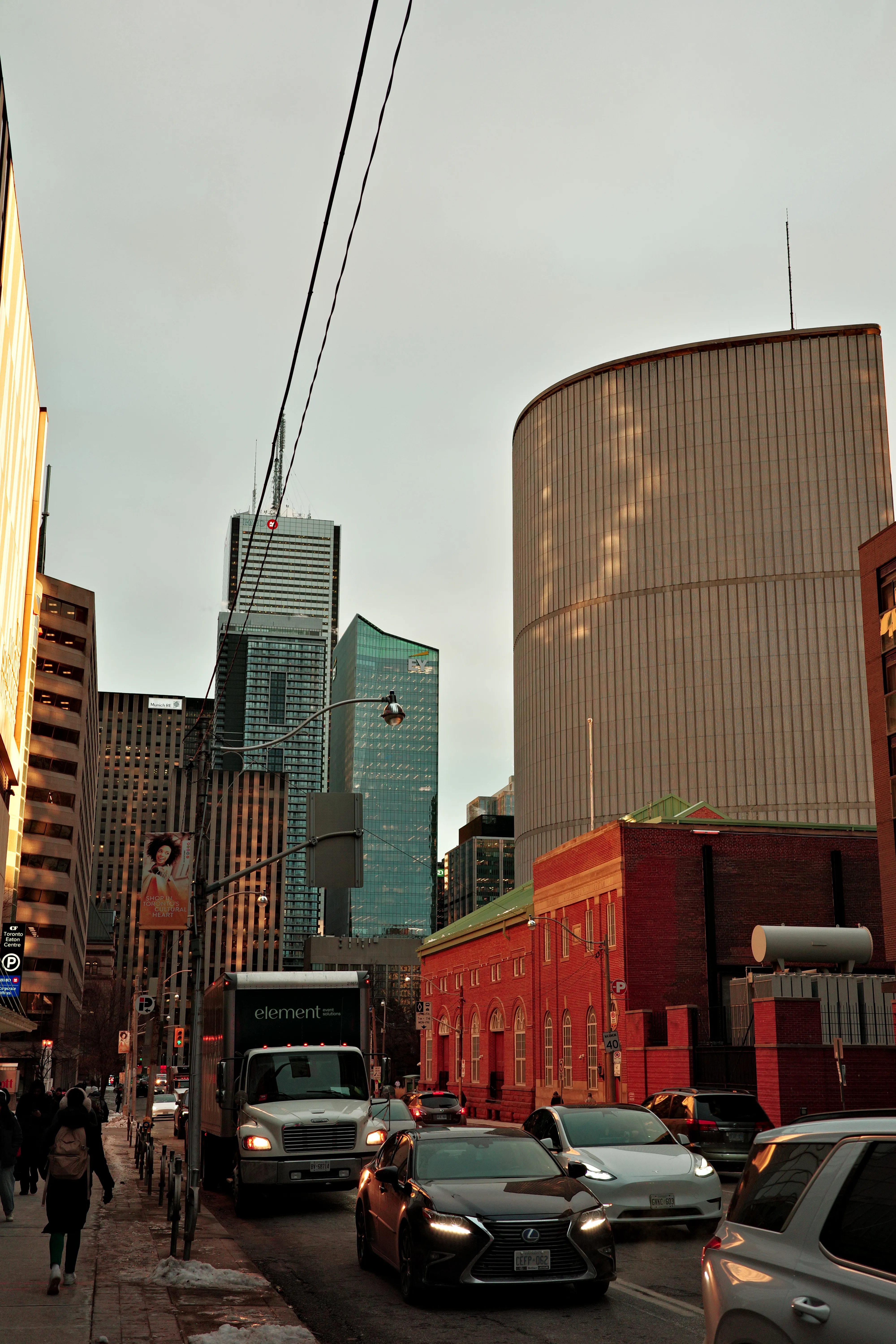 Photo of buildings around Toronto City Hall